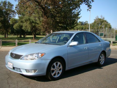 2006 toyota camry xle v6, only 25k mi, leather, 6-cd, jbl, roof, don&#039;t miss!