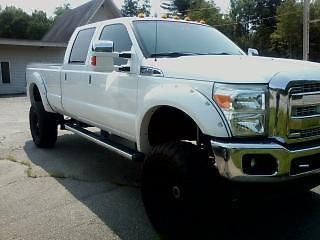 2011 Ford F350 Crew Lariat Diesel Lifted, image 2