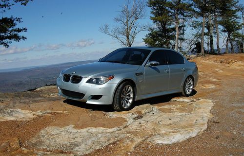 2006 bmw m5- extras dinan stage iii, hud, comfort access, smg, active seat 571hp