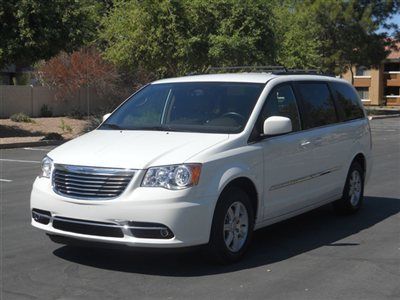 Town&amp;country luxury with only 37k,call bob 480-584-8454