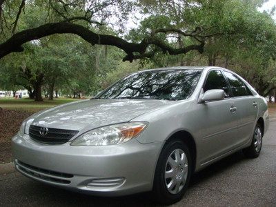 ((( 2004 toyota camry 4dr le 4 cylinder automatic transmission cold a/c)))