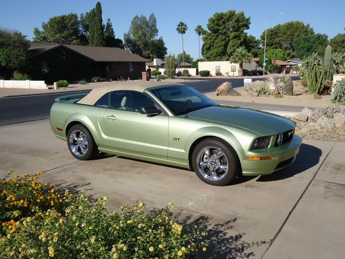 2005 ford mustang gt convertible