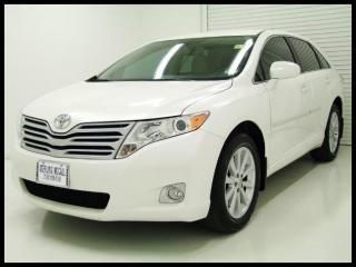2010 toyota venza!  leather, power seats, loaded and ready to roll!