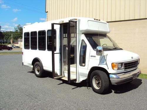 Ford 10 passenger bus 7.3 diesel engine runs great needs cosmetics low reserve