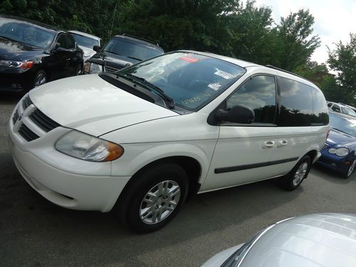 2005 dodge grand caravan very clean runs &amp; drives great can drive it home