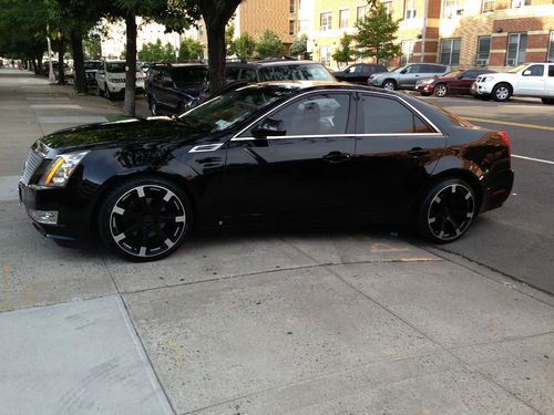 2008 cadillac cts4 all wheel drive, panoramic moon roof, 20 inch rims,