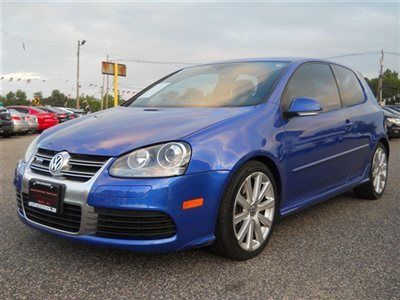 We finance! r32 v6 awd leather roof automatic 1owner no bidding! own it now!