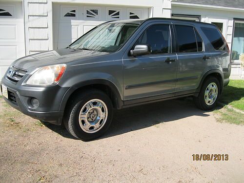 2006 honda cr-v lx  2.4l  automatic suv very nice condition  no reserve must see