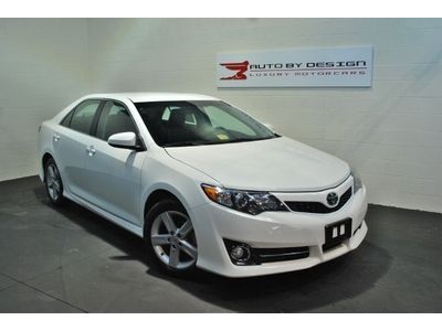 2012 toyota camry se package, 29k miles! 1-owner! ipod connect factory warranty!