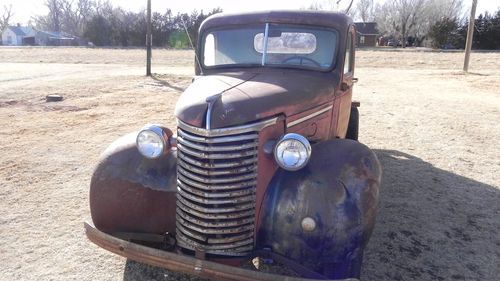 Rust free nice 1939 chevrolet pick up to be restored, or drive as is