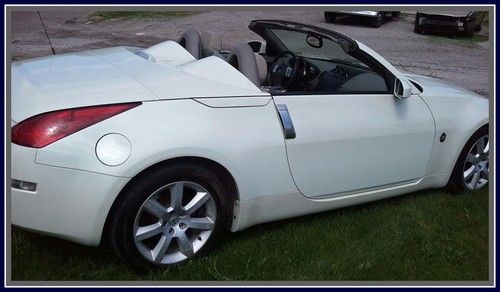 2004 nissan 350z convertible white with gray leather interior