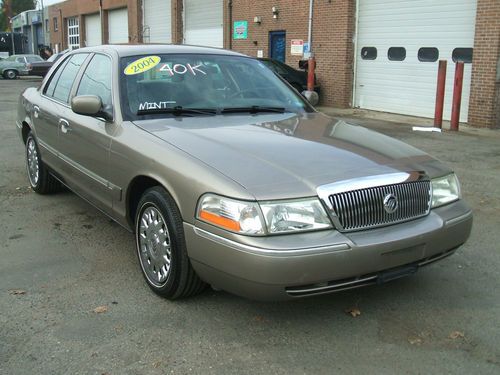 2004 mercury grand marquis gs sedan 4-door 4.6l