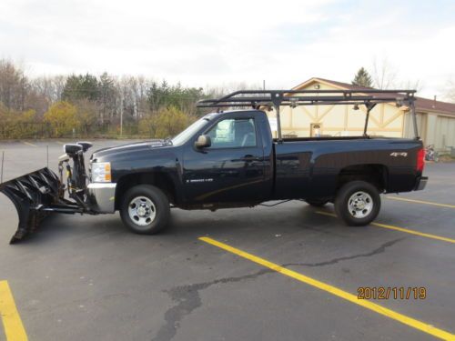 2007 silverado 2500hd 4x4 plow truck