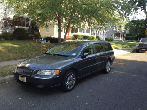 Volvo v70 in great condition