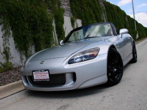 Roadster manual convertible cd abs brakes air conditioning alloy wheels