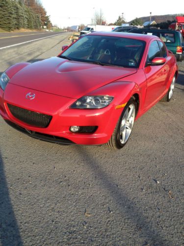 Red 2004 mazda rx-8......wow!!!!!