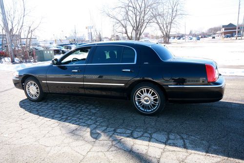 2008 lincoln town car executive l sedan 4-door 4.6l