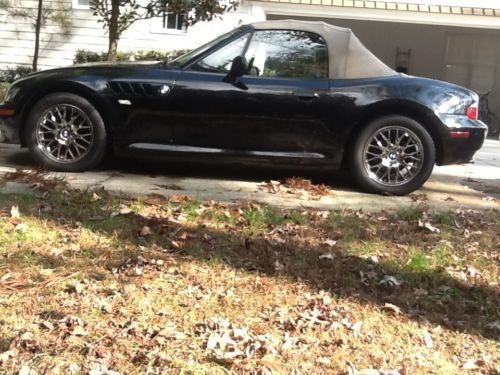 2001 bmw z3 convertible  2.5 liter