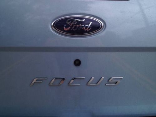 2009 ford focus se sedan 4-door 2.0l