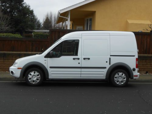 2012 ford transit connect xl cargo van with hydraulic lift gate
