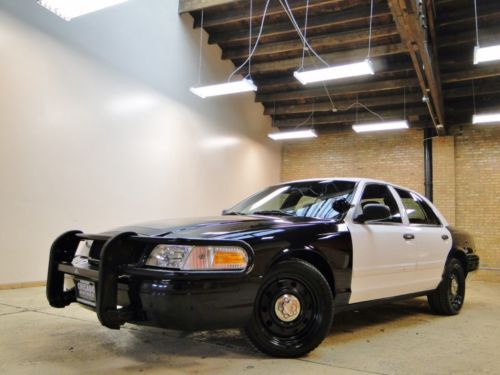 2010 crown vic p7b police, b/w, 86k miles, good tires, well kept, nice