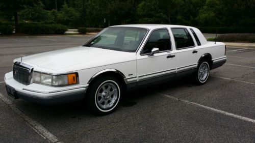 1994 lincoln town car signature series