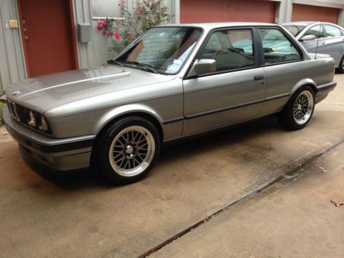 1988 bmw 325is - great condition - under 200k miles - no reserve