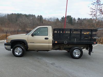 2004 chevrolet 2500hd rack body 8 ft bed v8 auto ac only 25000 miles