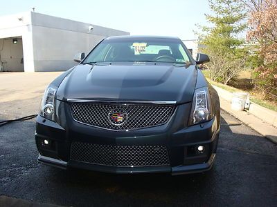 2010 cts-v, 552 hp, all-wheel drive, leather,sunroof,loaded!!!!