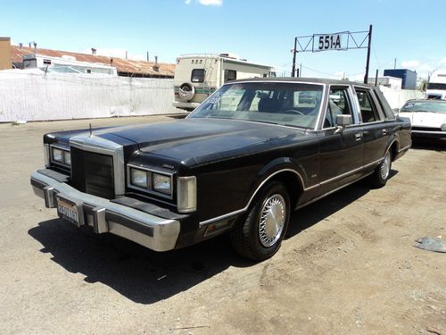 1988 lincoln town car, no reserve