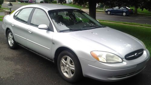 Like new *** mint ford taurus with only 47k *** like new
