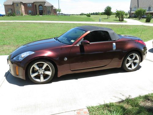 2006 nissan 350z touring convertible roadster 6 spd only 12k actual miles!!