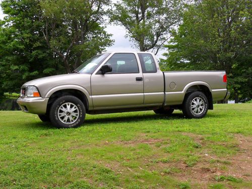 2003 gmc sonoma extended cab pickup