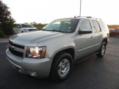 2007 chevy tahoe lt  leather third row second row bucket