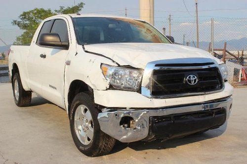 2013 toyota tundra 5.7l double cab 4wd damaged salvage only 213 miles runs! l@@k