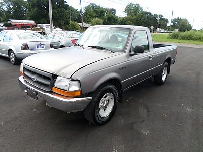 No reserve 1999 ford ranger 2 wheel drive only 125k miles!! manual