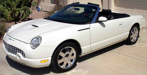 2002 ford thunderbird convertible 2-door 3.9l excellent condition