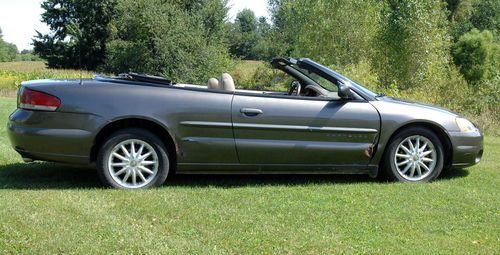 2001 chrysler sebring convertible pick up only in grand ledge, mi  48837