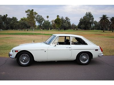 1970 mg b/gt mgb gorgeous original condition 34,000 miles car is near perfect