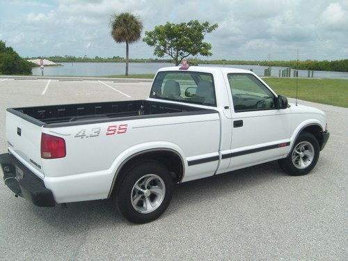 2003 chevy s10 13k mi 4.3 v6 auto a-c cruise &#034;4.3 ss&#034; tribute as new unique n/r!