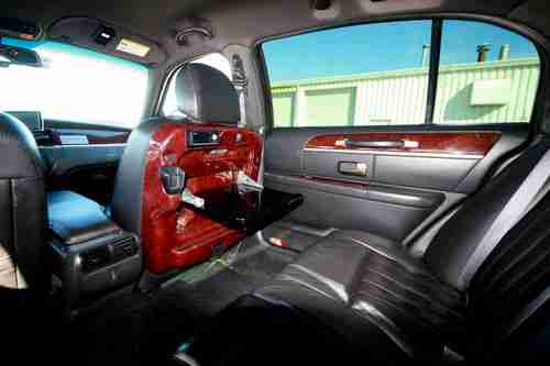 Used 2008 Lincoln Town Car Executive L Sedan 4 Door 6l In 2008 Lincoln Town Car Executive L Sedan 4 Door 6l Us 10 550 00