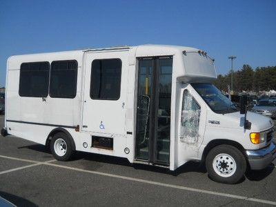 2004 e450 bus