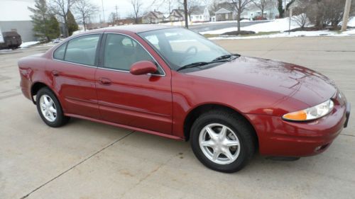 Low miles! beautiful inside &amp; out! runs great! don&#039;t miss this great oldsmobile!