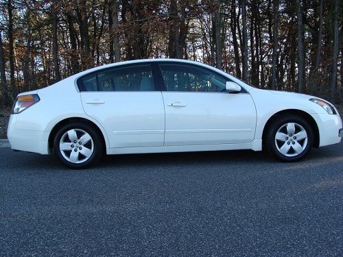 Used 2007 Nissan Altima 2 5s 4 Cylinder Automatic White In 2007 Nissan Altima 2 5s 4 Cylinder Automatic White