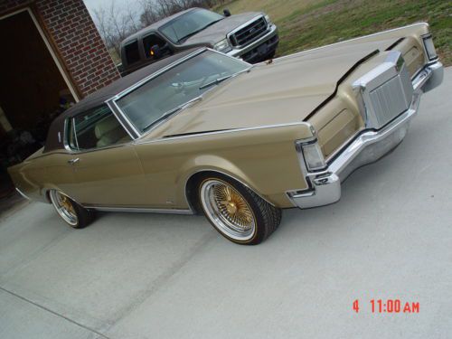 ***very nice 1969 lincoln continental mark iii***