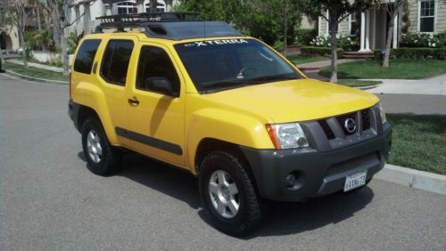 2008 nissan xterra, yellow, automatic, rwd, low miles!!!