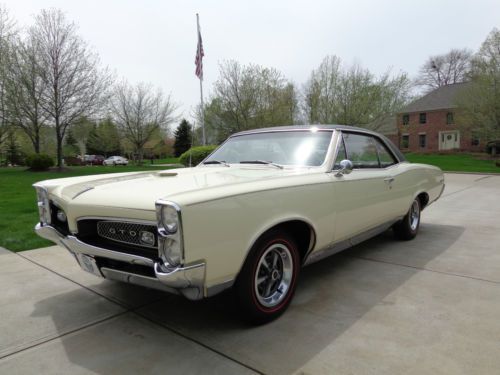 1967 pontiac gto * matching numbers * 400 * 4 speed * rotisserie*  immaculate