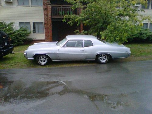 1969 buick lesabre custom 400 2 door hardtop coupe