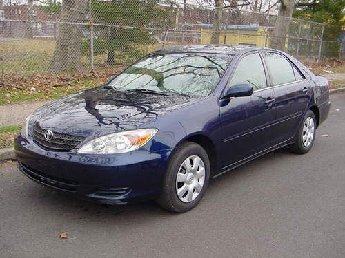 2002 toyota camry le all power, sunroof, 6 cd changer, loaded......