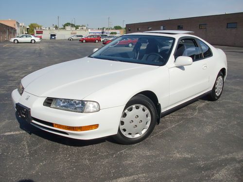 1992 honda prelude 5spd 58,000 miles 1owner  clean !!  2d 2.2l no accidents
